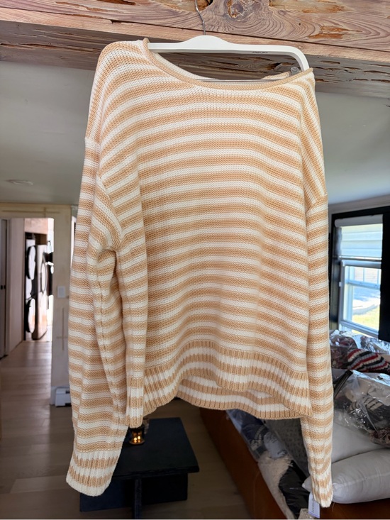 GAP Sweaters - GAP Cream and Tan Striped Crewneck Sweater size large